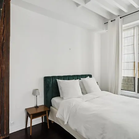 Saint Germain & Buci - 2br - Cityapartmentstay